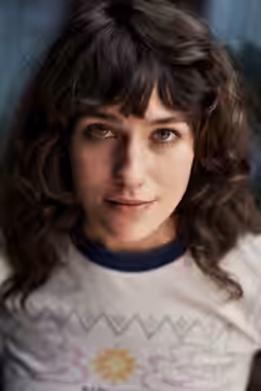 Lola Kirke