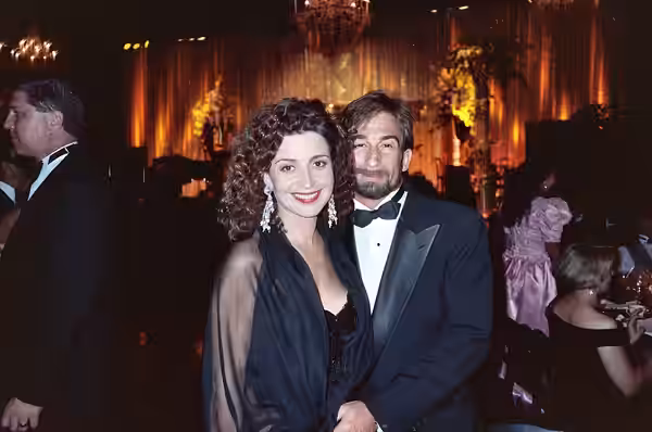 1989 Emmy Awards NOTE: Permission granted to copy, publish, broadcast or post any of my photos, but please credit "photo by Alan Light" if you can. Thanks. Scan