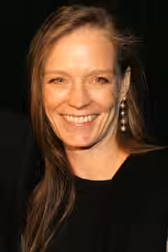 Suzy Amis Cameron