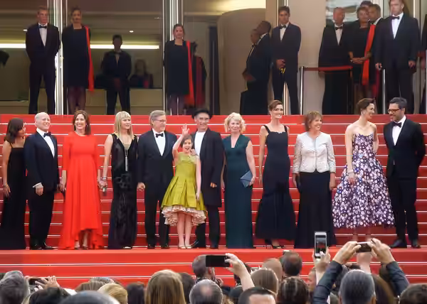 Kristie Macosko, Frank Marshall, Kathleen Kennedy, Kate Capshaw, Steven Spielberg, Ruby Barnhill, Mark Rylance, Claire van Kampen, Lucy Dahl, Penelope Wilton, R (2016)