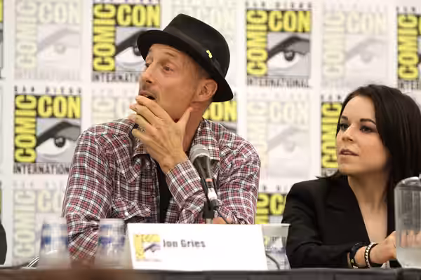 Jon Gries and Tina Majorino at the 2011 San Diego Comic-Con International in San Diego, California. Please attribute to Gage Skidmore if used elsewhere.