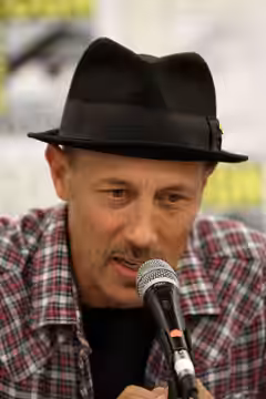 Jon Gries at the 2011 San Diego Comic-Con International in San Diego, California. Please attribute to Gage Skidmore if used elsewhere.