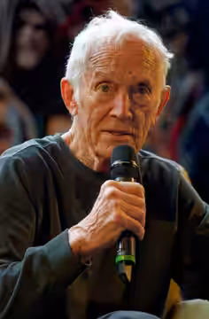 Author : @Kiri Karma Comiccon Brussels 2023 - Spring - Q &amp; A Lance Henriksen Lance Henriksen aka Bishop, Emil Fouchon, Vukovich,.. Aliens/Alien?/AVP - Hard 