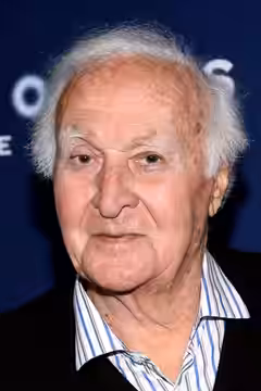 Robert Loggia