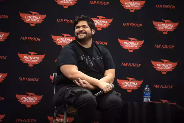 Harvey Guillen speaking with attendees at the 2022 Phoenix Fan Fusion at the Phoenix Convention Center in Phoenix, Arizona. Please attribute to Gage Skidmore if