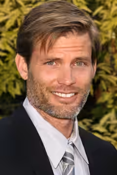 Casper Van Dien