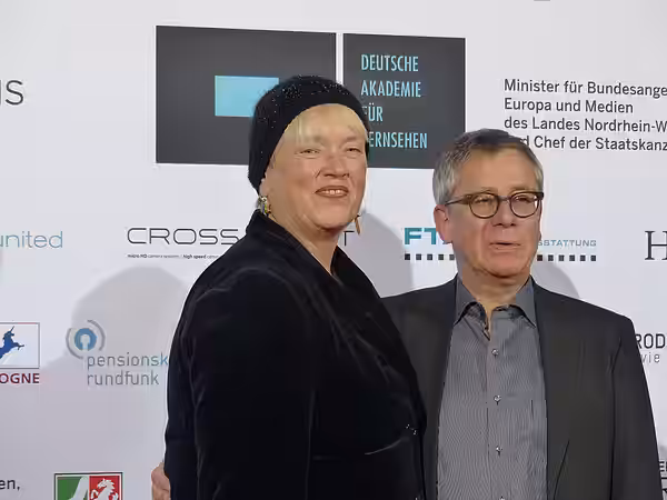Christiane Ruff (Fernsehproduzentin) und Prof. Gebhard Henke (Filmproduzent) bei der Verleihung zur Auszeichnung 2015, durch die Deutsche Akademie für Fernsehen