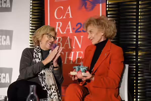 La actriz Marisa Paredes ha recibido esta mañana de manos de la alcaldesa de Madrid, Manuel Carmena, el premio “Puerta de Toledo” que se le otorga en el marco d (2019)