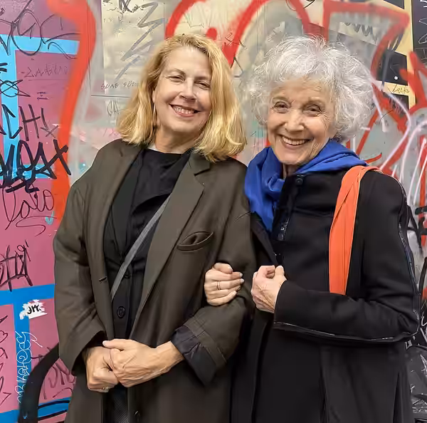 Salida del cine Princesa Renoir de Madrid tras la presentación del documental "Las cartas perdidas" (2022)