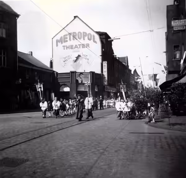 Corpus Christi procession in Duisburg (Germany), 1957.