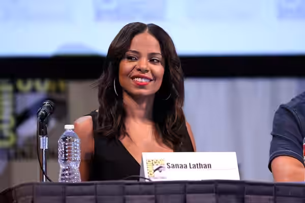Sanaa Lathan at the 2011 San Diego Comic-Con International in San Diego, California. Please attribute to Gage Skidmore if used elsewhere.