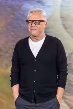 Bill Condon at a Photo Call at the 78th Locarno Film Festival in 2025.