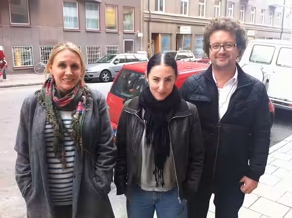 Lisa Siwe, Emma Gray Munthe and Linus Torell, 2011.