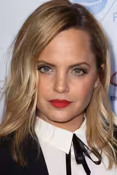 Mena Suvari