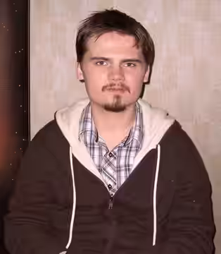 Actor Jake Lloyd at the Big Apple Convention in Manhattan, October 2, 2010. This photo was created by Luigi Novi. It is not in the public domain, and use of thi