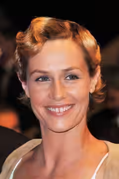 Cécile de France