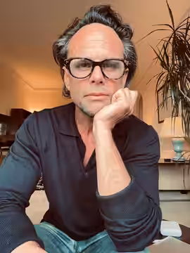 Walton Goggins