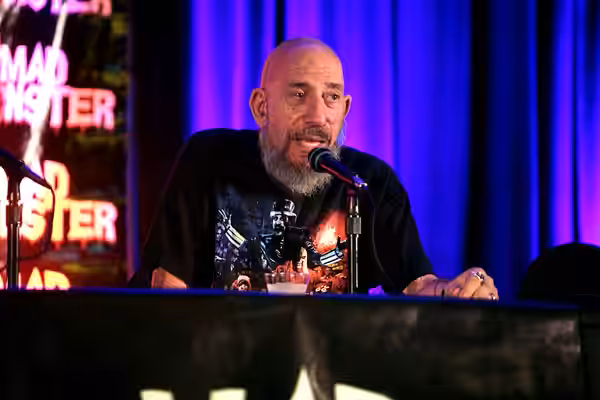 Sid Haig speaking at the 2016 Mad Monster Arizona at the We-Ko-Pa Resort &amp; Conference Center in Scottsdale, Arizona. Please attribute to Gage Skidmore if us