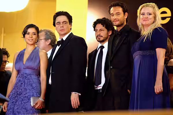 Actors from the movie on the life of Che presented at Cannes 2008. From left to right: Catalina Sandino Moreno, Jon Lee Anderson, Benicio del Toro, Cristian Mer