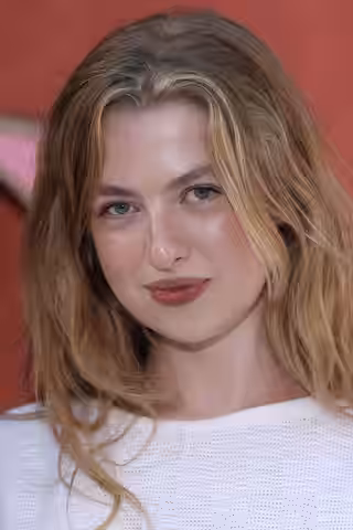 Anaïs Gallagher