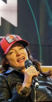 Comiccon Brussels - 2019 - Day 1 - Michelle Gomez 'I couldn't very well keep calling myself the Master, now could I?'. Our next guest is best known for her role