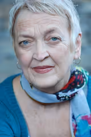 Nancy Linehan Charles