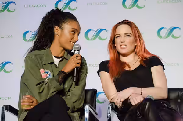 Maisie &amp; Caity [1] (2018)
