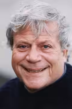 Oliver Reed