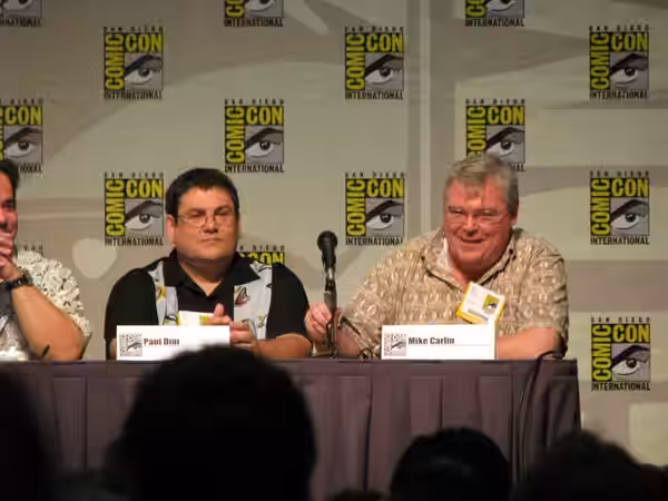 Paul Dini and Mike Carlin on the DC Countdown panel at Comic-Con International 2007.