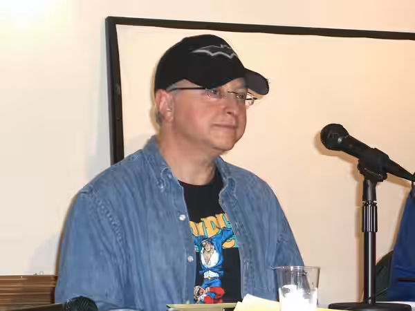 Film producer Michael Uslan speaking on a panel at the November 2008 Big Apple Convention in Manhattan.