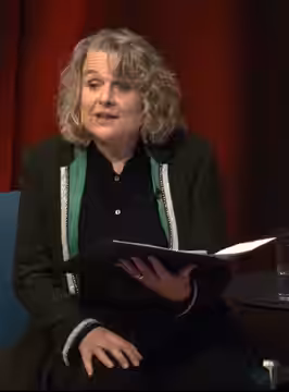 Sinéad Cusack