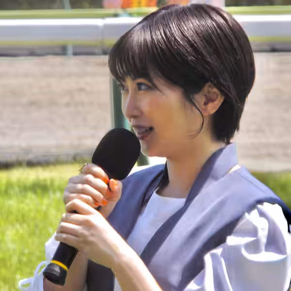 志田未来/福島競馬場