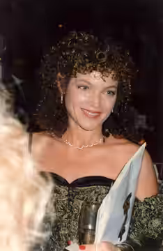 Amy Irving at the Governor's Ball party after the 1989 Academy Awards, March 29, 1989