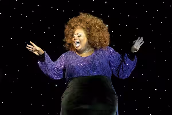 Latrice Royale singing on the cruise (2014)