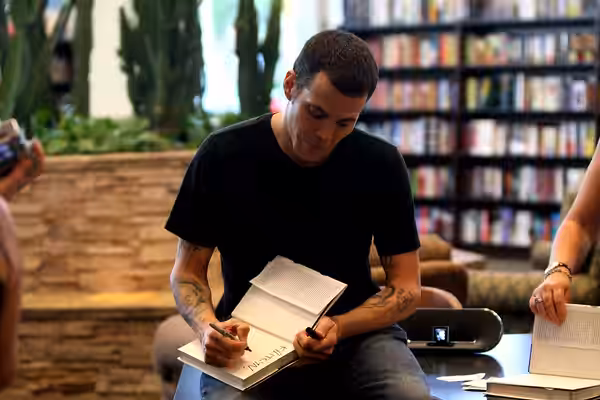 Steve-O, star of the MTV series Jackass, at a book signing in Phoenix, Arizona. Please attribute to Gage Skidmore if used elsewhere. (2011)