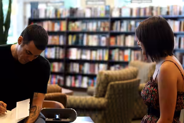 Steve-O, star of the MTV series Jackass, at a book signing in Phoenix, Arizona. Please attribute to Gage Skidmore if used elsewhere. (2011)