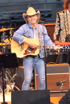 Dwight Yoakam in 2008