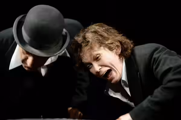 _MG_9452 Mihai Gruia Sandu și Oana Pellea în piesa de teatru „Buzunarul cu pâine” (2010)