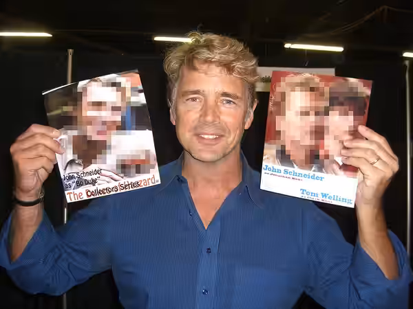 Actor John Schneider at the Big Apple Convention in Manhattan. Photographed by Luigi Novi. This photo may only be used if the photographer is properly credited. (2009)