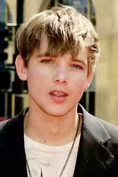 Max Thieriot