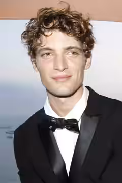 Niels Schneider