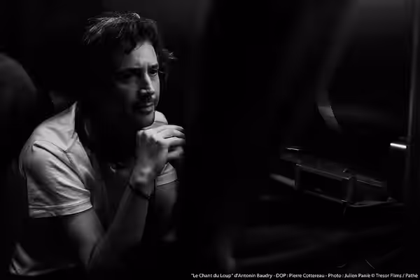 Antonin Baudry sur le tournage du Chant du Loup. Photo: Julien Panié. (2017)