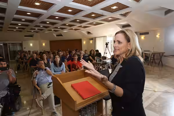 Marlee Matlin, the Oscar-winning Deaf Hollywood actress, spoke at the Maiersdorf Conference Center at the Mount Scopus Campus of the Hebrew University of Jerusa