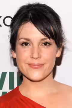 Melanie Lynskey