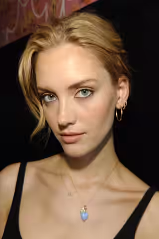 Lola Winding Refn