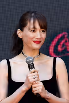 第37回 東京国際映画祭 オープニングイベント レッドカーペット 綾瀬はるか (ルート29) (2024)
