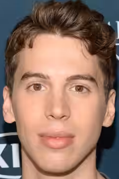 Jordan Gavaris