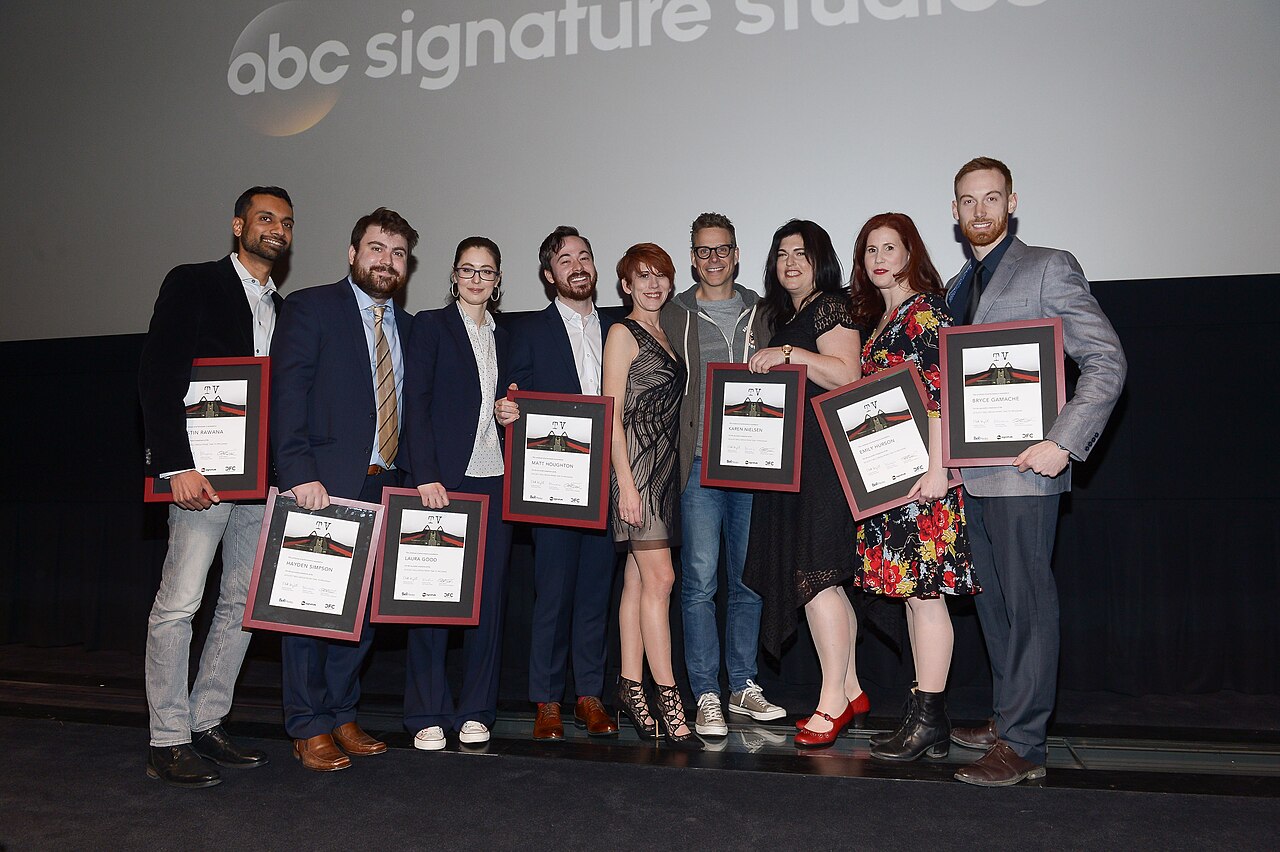 The Bell Media Prime Time TV Program residents with Karen Walton and Tom Hastings. Photo: Sam Santos / George Pimentel Photography. (2017)