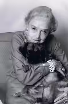 Lillian Gish in Paris in 1983