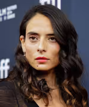 Nailia Harzoune